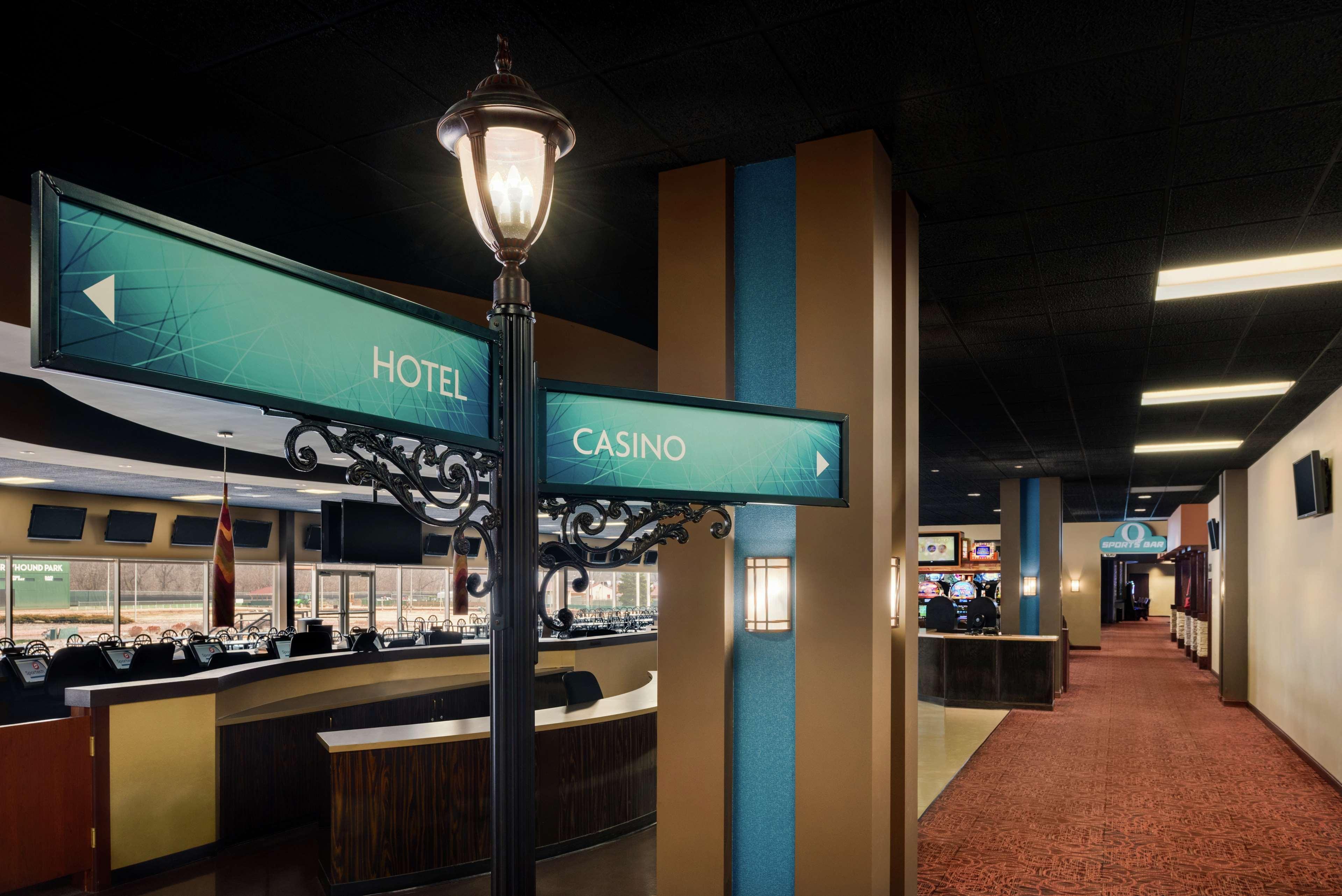 Hilton Garden Inn Dubuque Downtown Zewnętrze zdjęcie