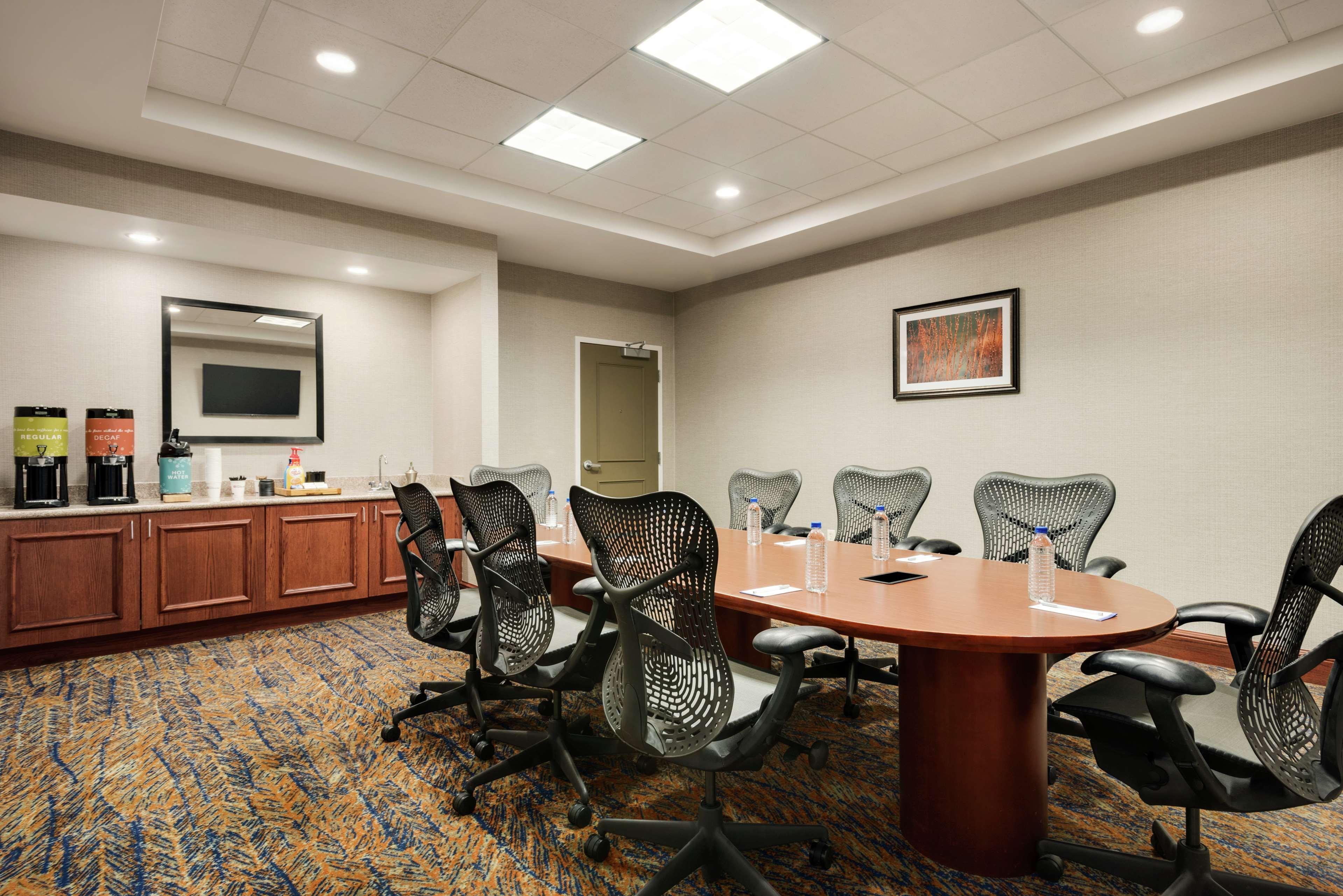 Hilton Garden Inn Dubuque Downtown Zewnętrze zdjęcie