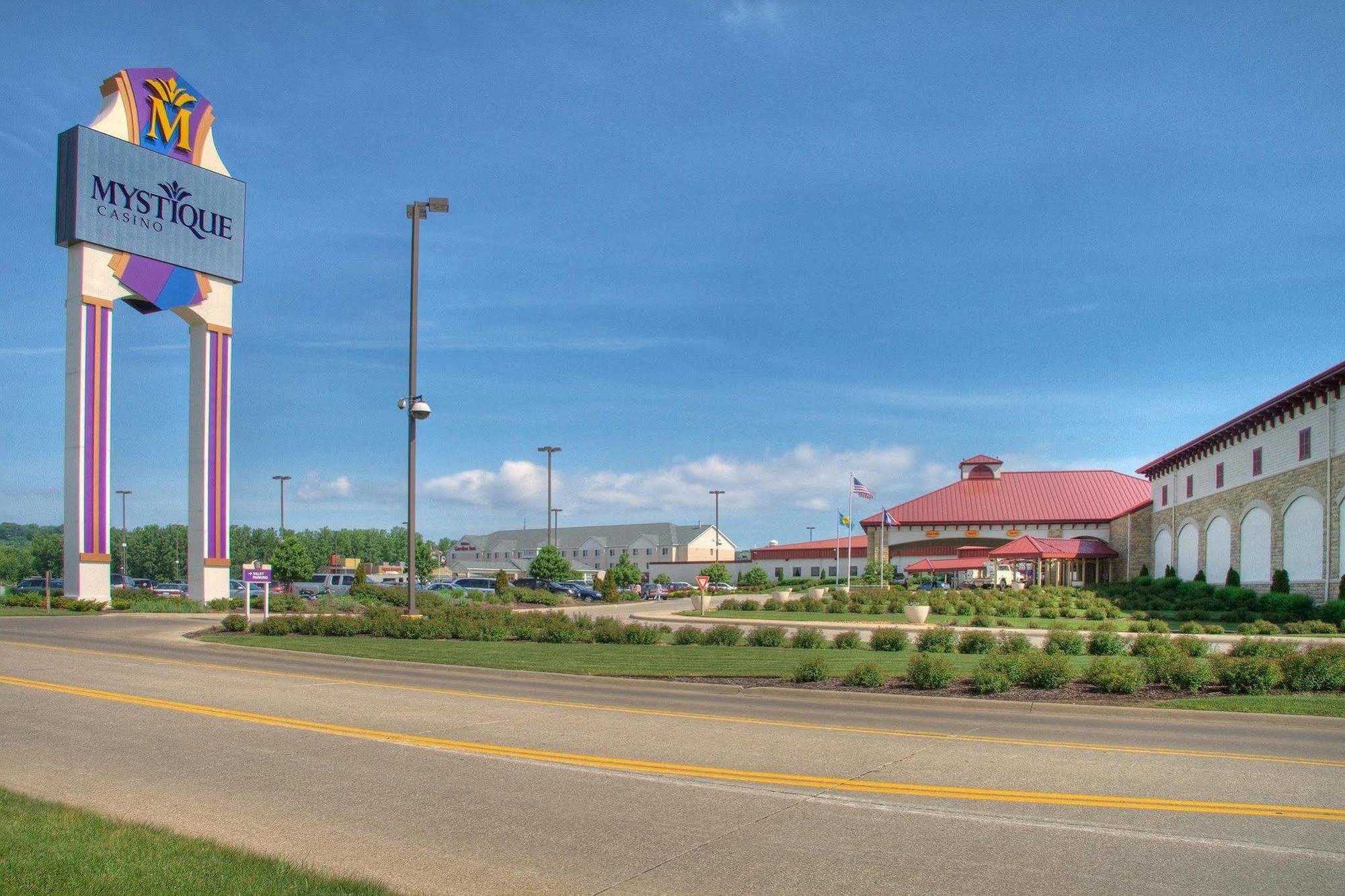 Hilton Garden Inn Dubuque Downtown Zewnętrze zdjęcie